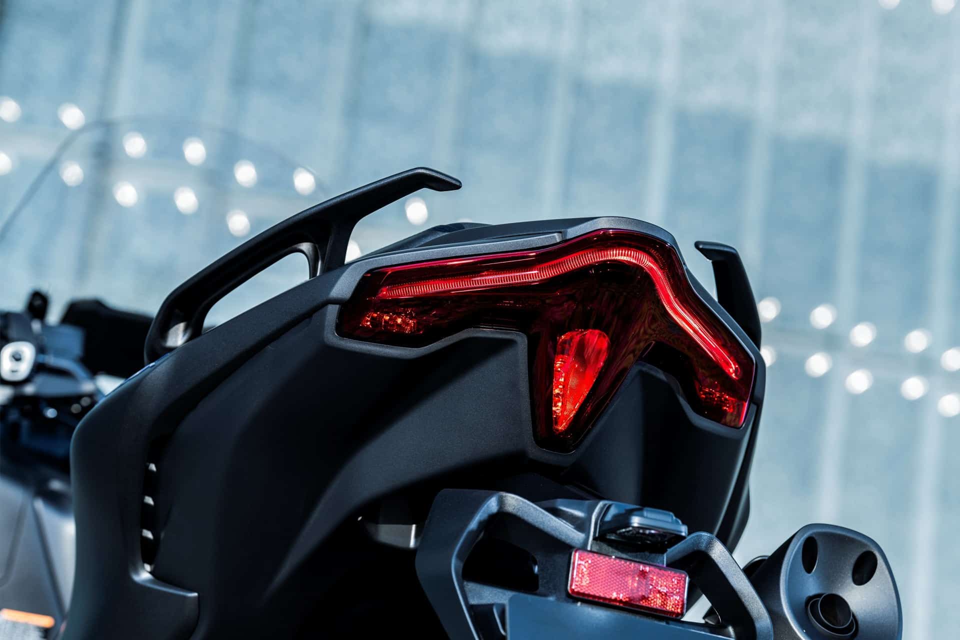 Yamaha TMAX 2025
