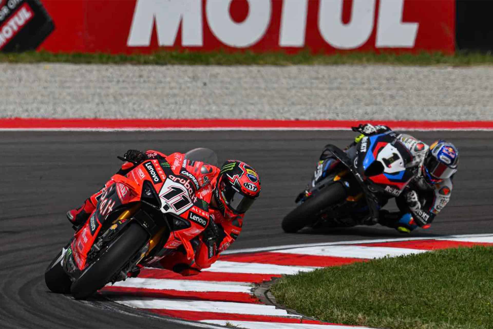 El duelo Bulega-Razgatlioglu está haciendo que vayan todavía más rápido