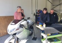 La Norton Némesis V8 vuelve a rodar en una pista tras ser sometida a una profunda restauración