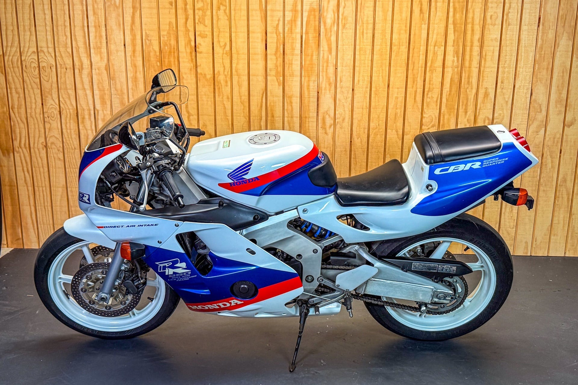 Honda CBR250RR de 1990: Una “Babyblade” en toda regla