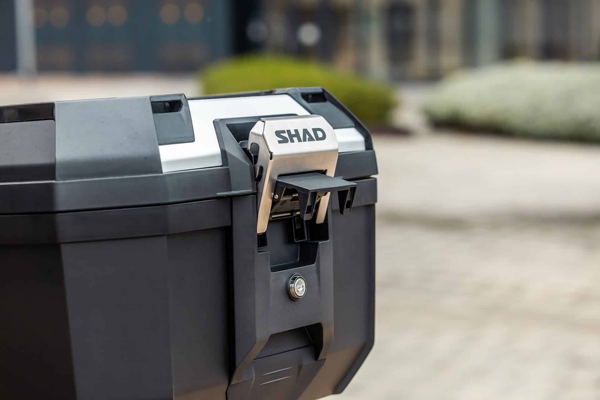 SHAD amplía su oferta de maletas con la incorporación del nuevo baúl Terra TR41