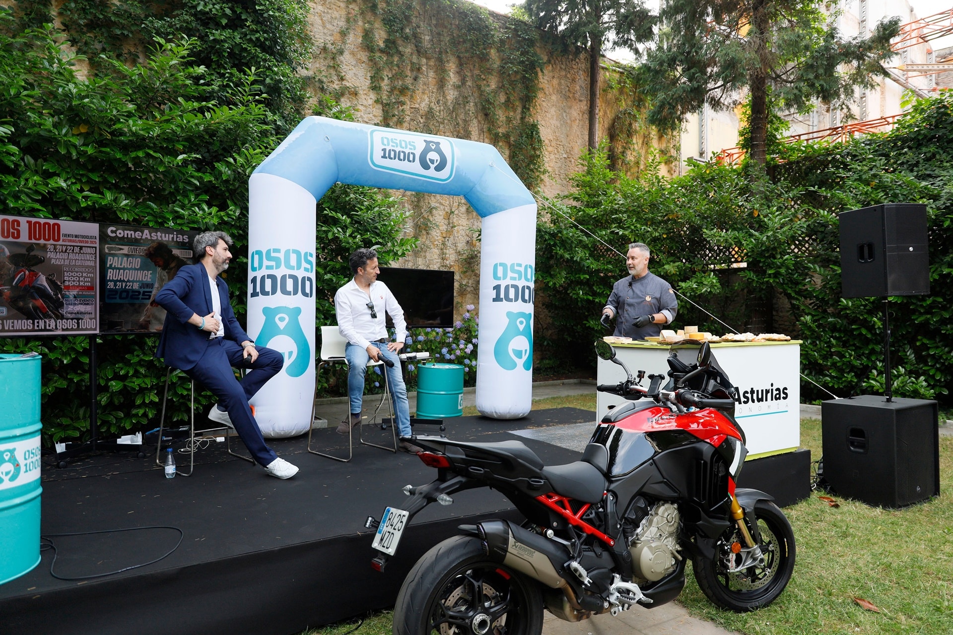 La 5ª edición de Osos 1000 logra reunir a más de 800 amantes del Mototurismo en el corazón de Asturias