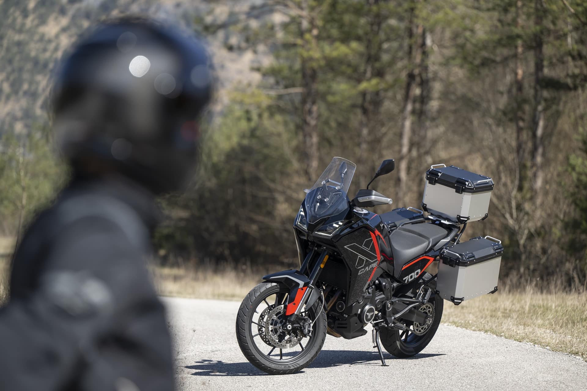 La X-Cape 700 aterriza en los concesionarios oficiales de Moto Morini en nuestro país