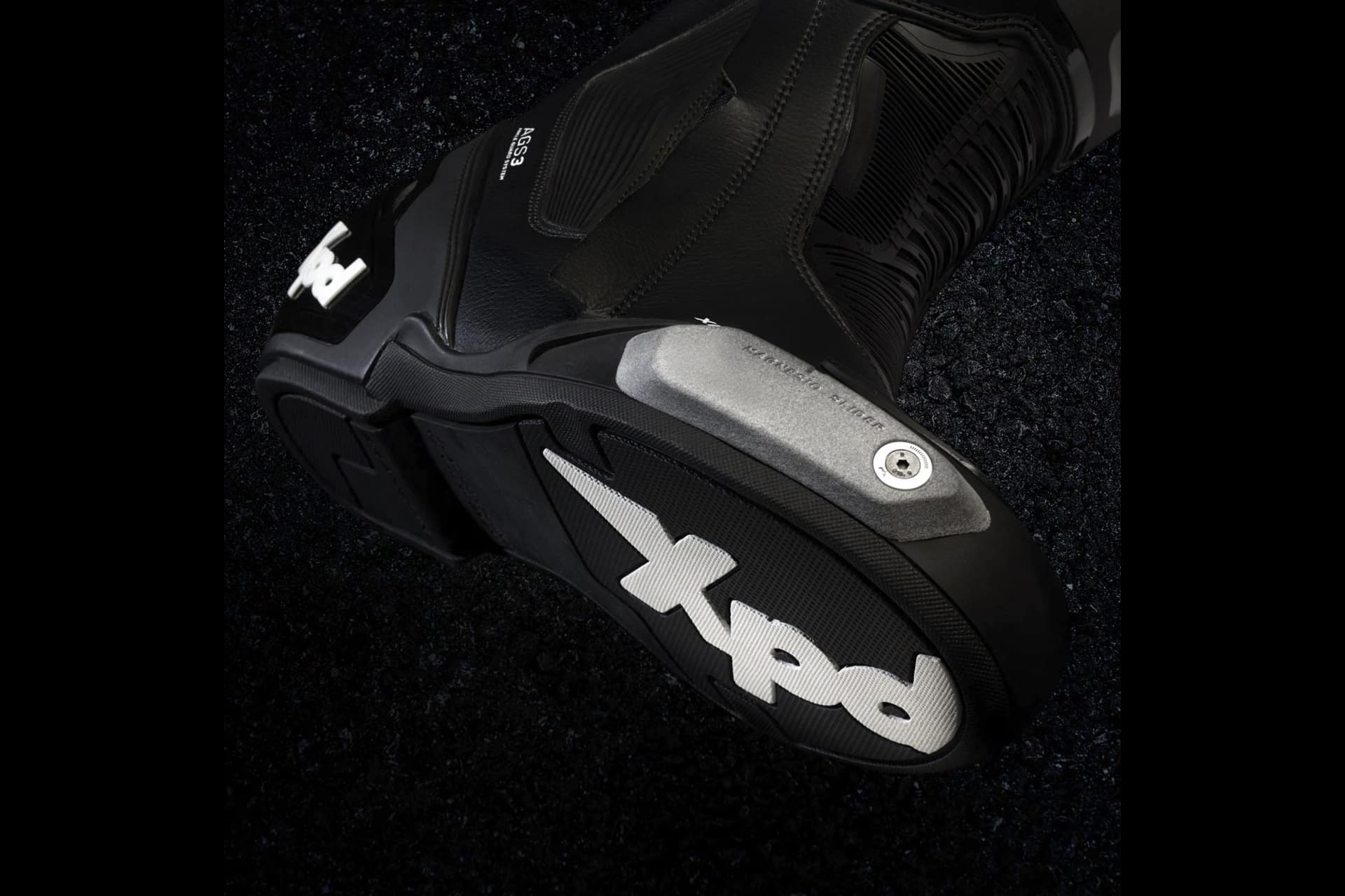 Nueva gama de botas deportivas XPD 2025 Tecnología de competición al alcance del aficionado