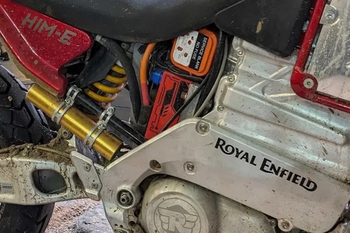 Sendas mulas de prueba de la futura Himalayan eléctrica se dejan ver por las carreteras de India