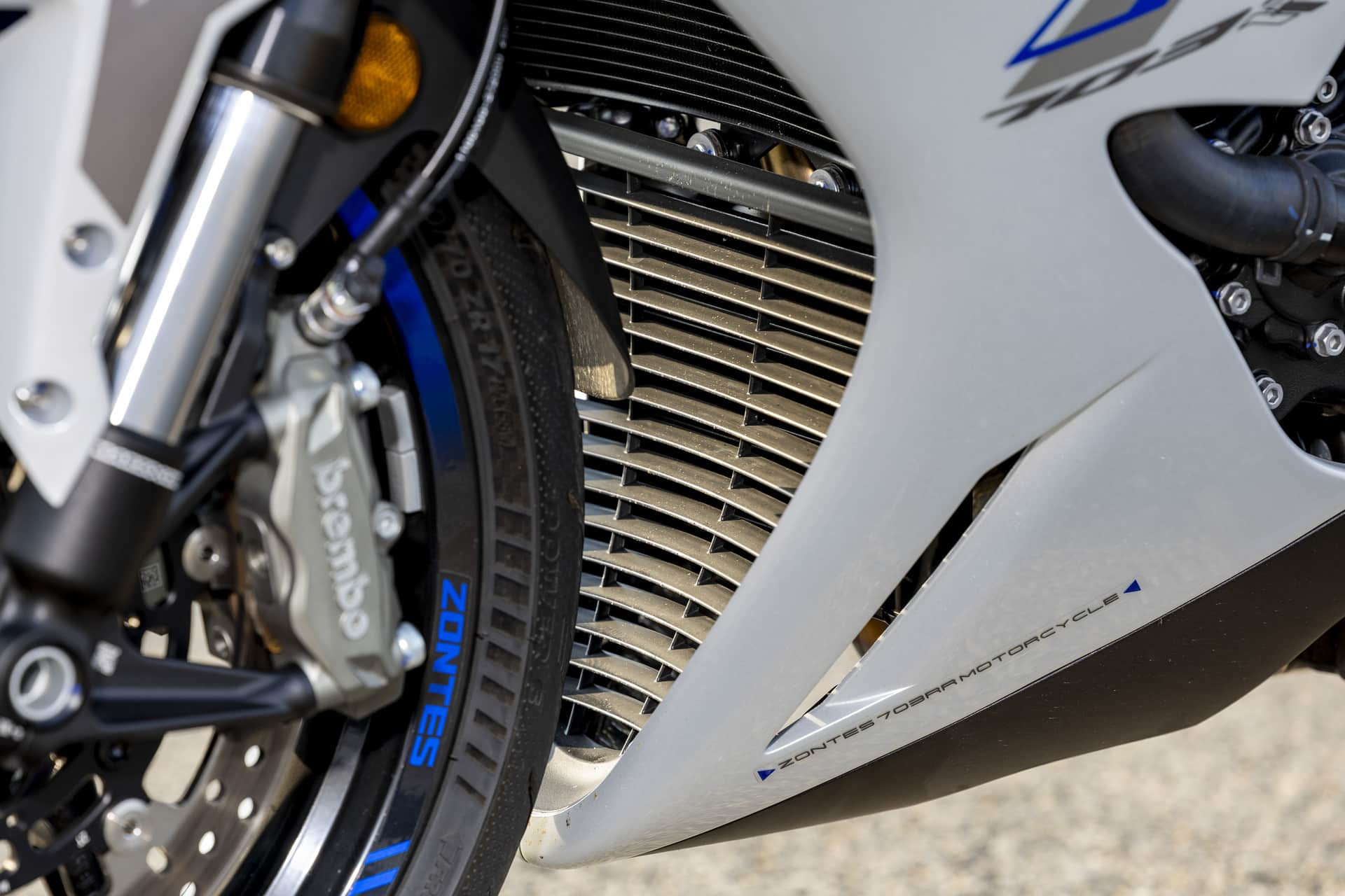 Prueba Zontes 703 RR 2025