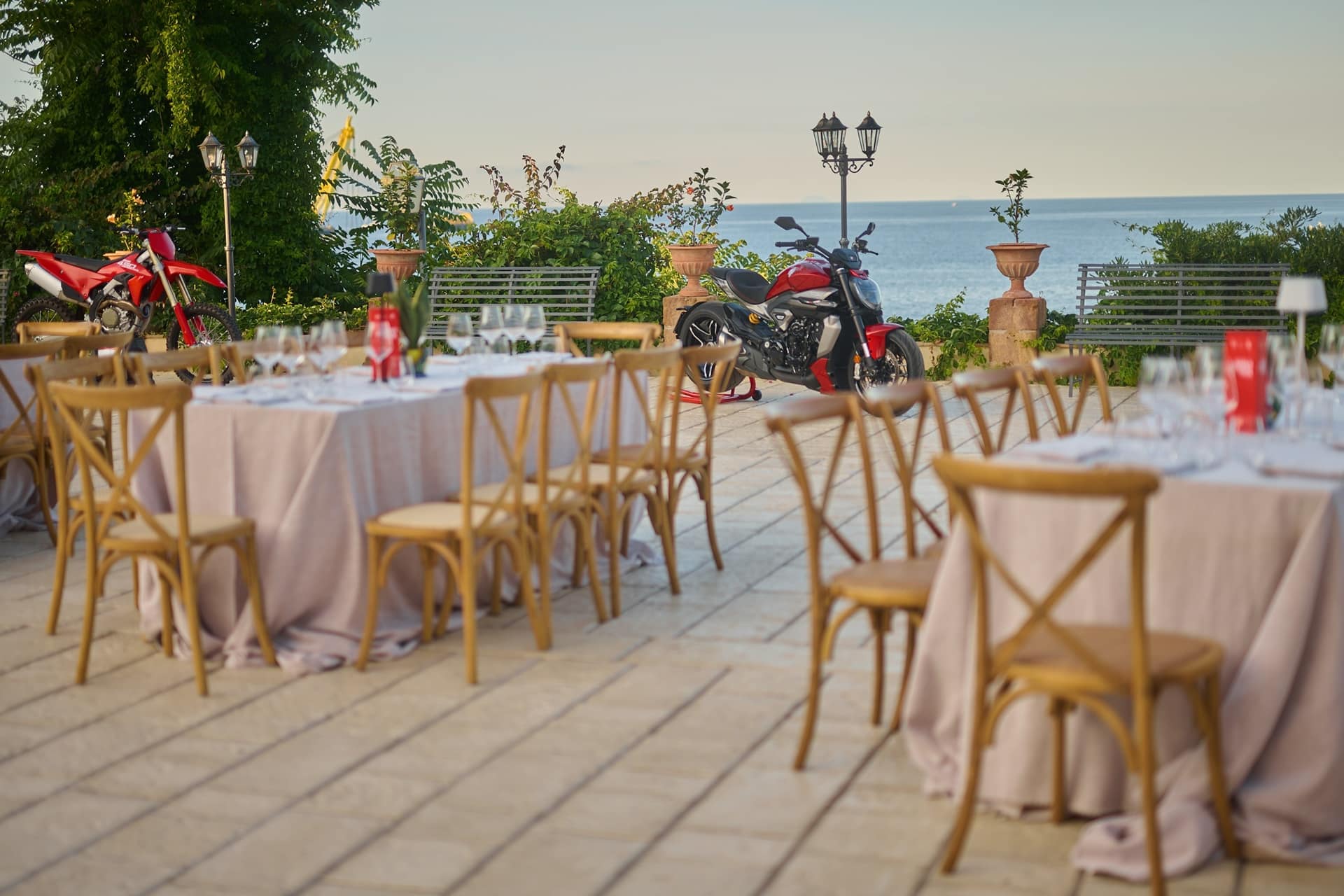 World President Tour & Meeting 2025: 70 presidentes de Ducati Official Clubs se reunieron en Sicilia para celebrar su evento anual