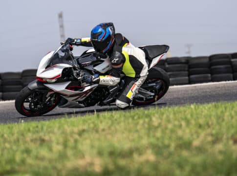 Prueba Zontes 703 RR 2025