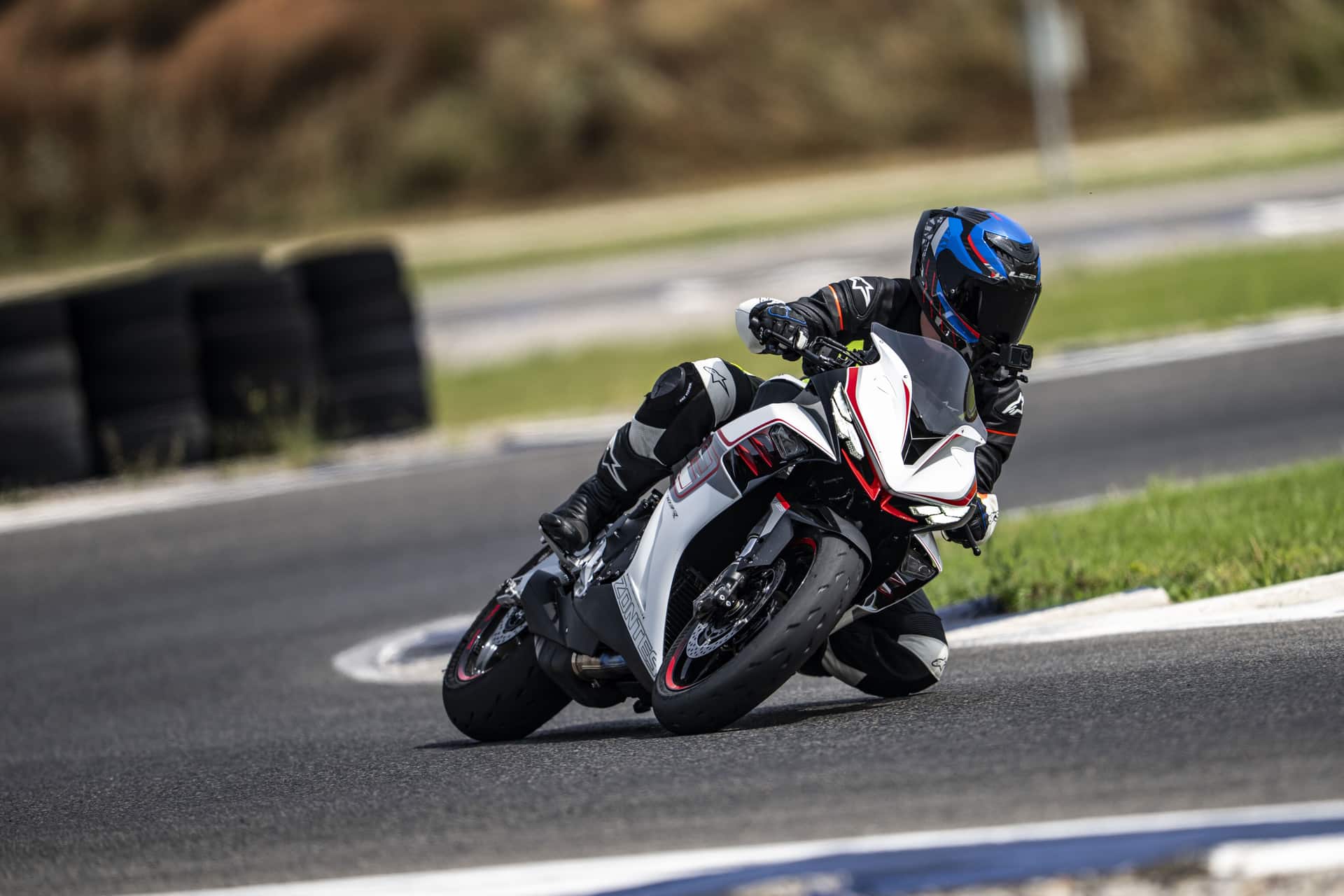 Prueba Zontes 703 RR 2025