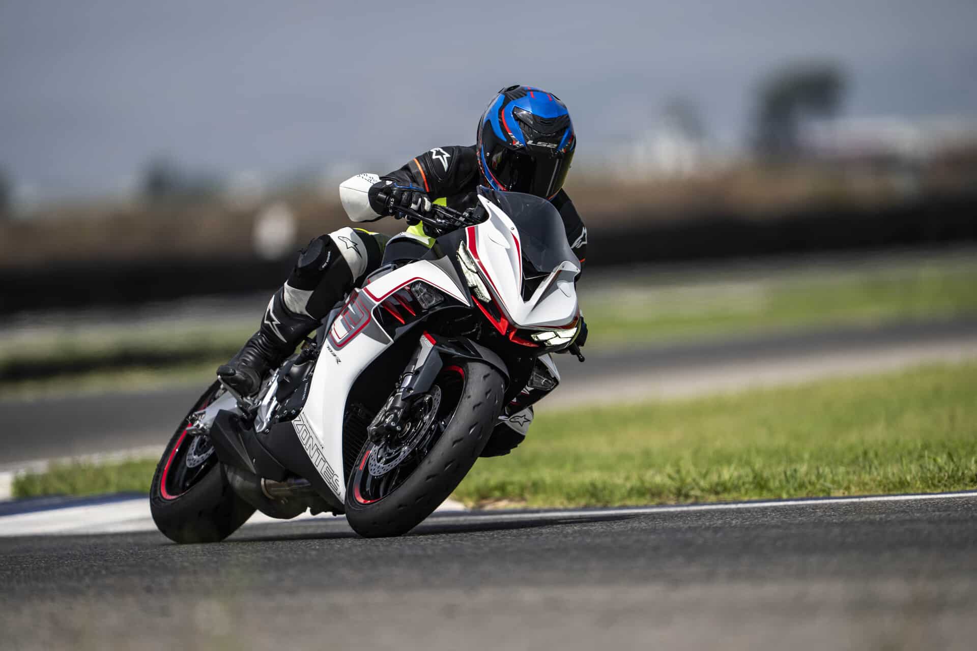 Prueba Zontes 703 RR 2025