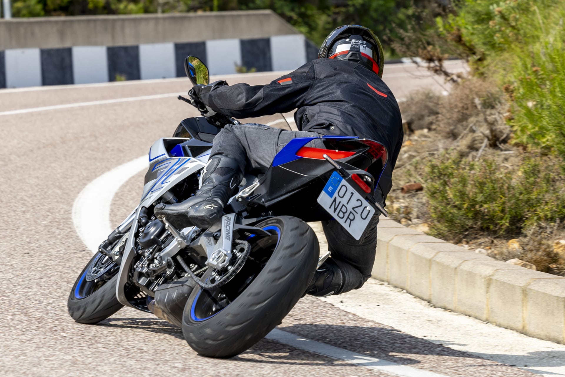 Prueba Zontes 703 RR 2025