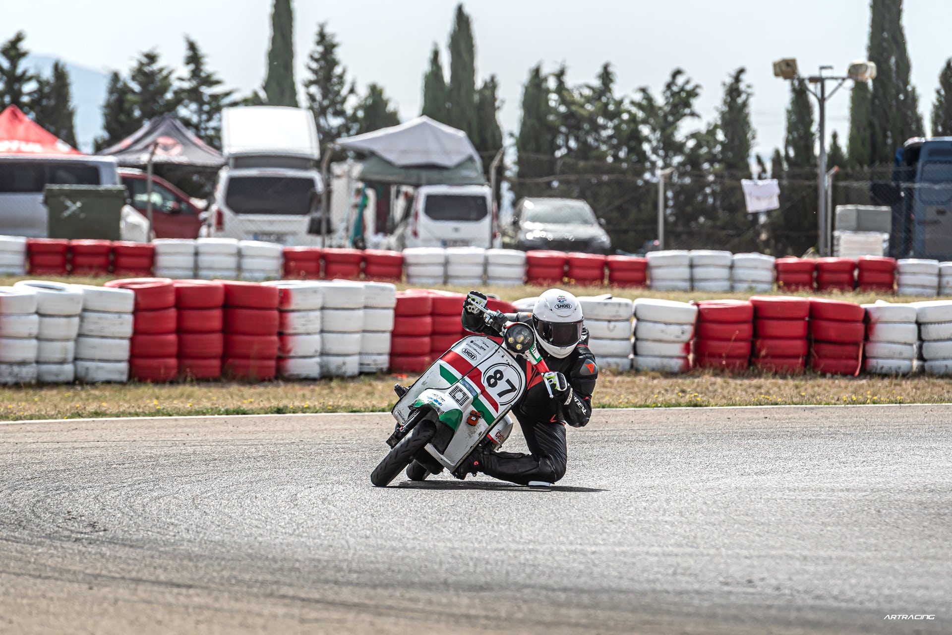El Team Castrol by Polini se hace con la victoria en la “Vespa the Resistance 24h” 2025