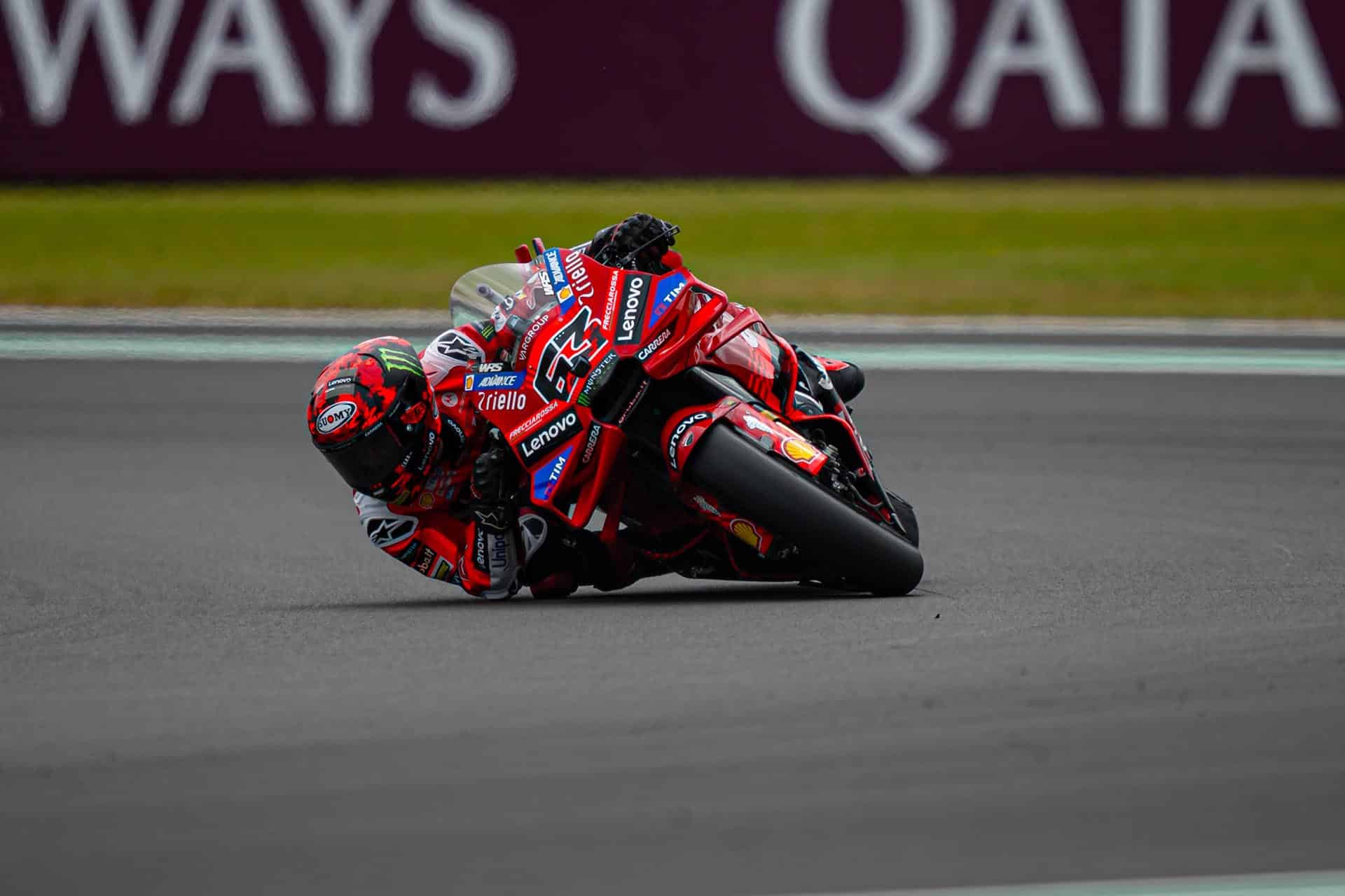 El italiano ya lleva años “tirando la piedra” a Ducati