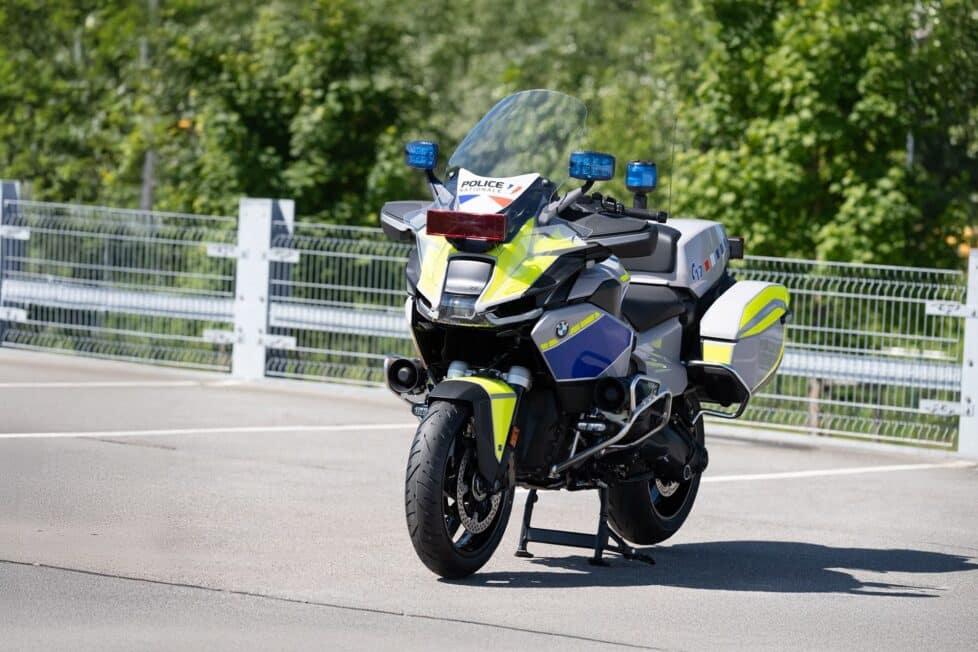 T1300 Rtp Así es la futura moto de la Guardia Civil: una BMW R 1300 RT-P 2025 muy ...