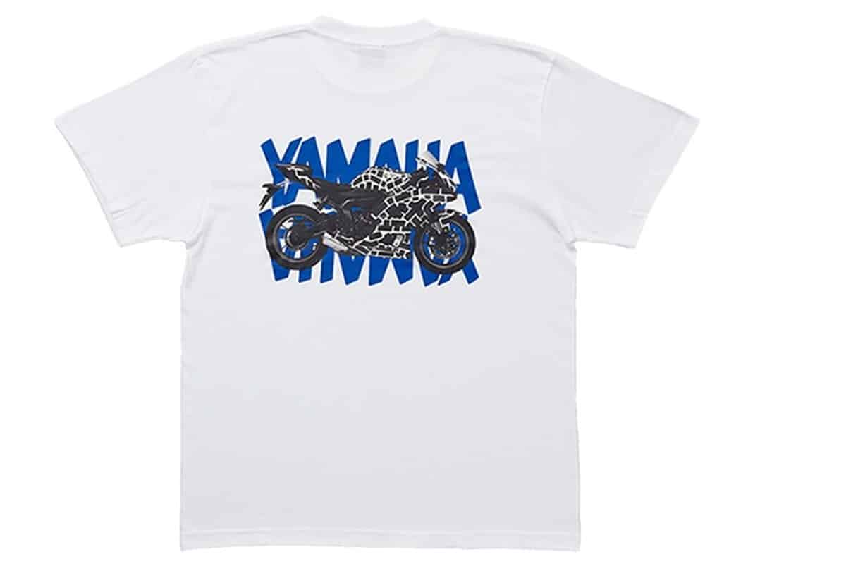Yamaha Motor lanza “HAZE YZF-R7 TEE 2025”, la camiseta en colaboración con el artista neoyorquino Eric Haze