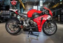 Un pedazo de la historia personal de Michael Schumacher puede ser tuyo: A la venta su Honda CBR1000RR SC59 de 2010