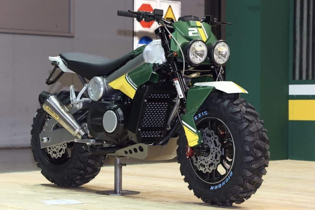 Caterham Brutus 750: De montura Offroad a moto de nieve en solo 4 horas