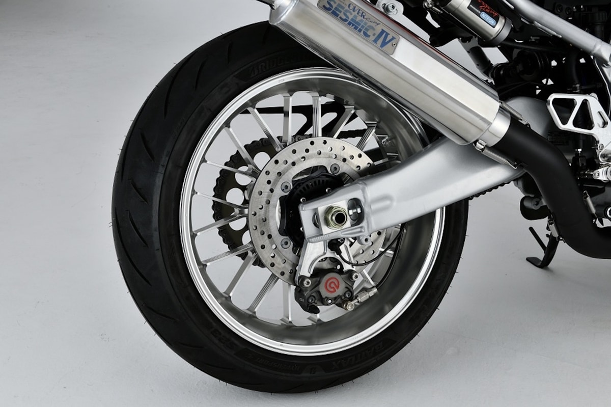 Over Racing GP-XX: Rendimiento y belleza, convertido en llanta de moto