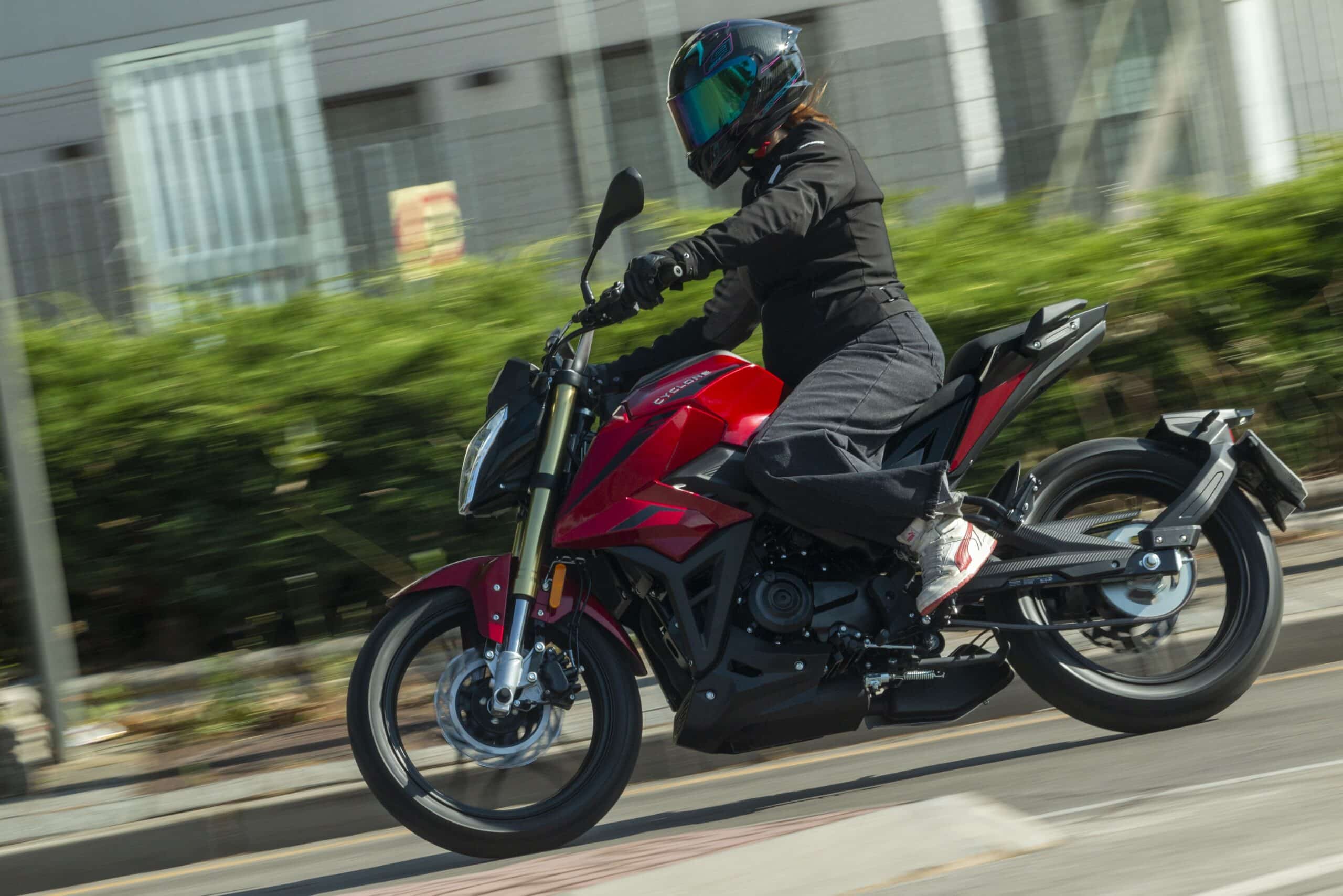 Prueba Cyclone Battlo 125 2025