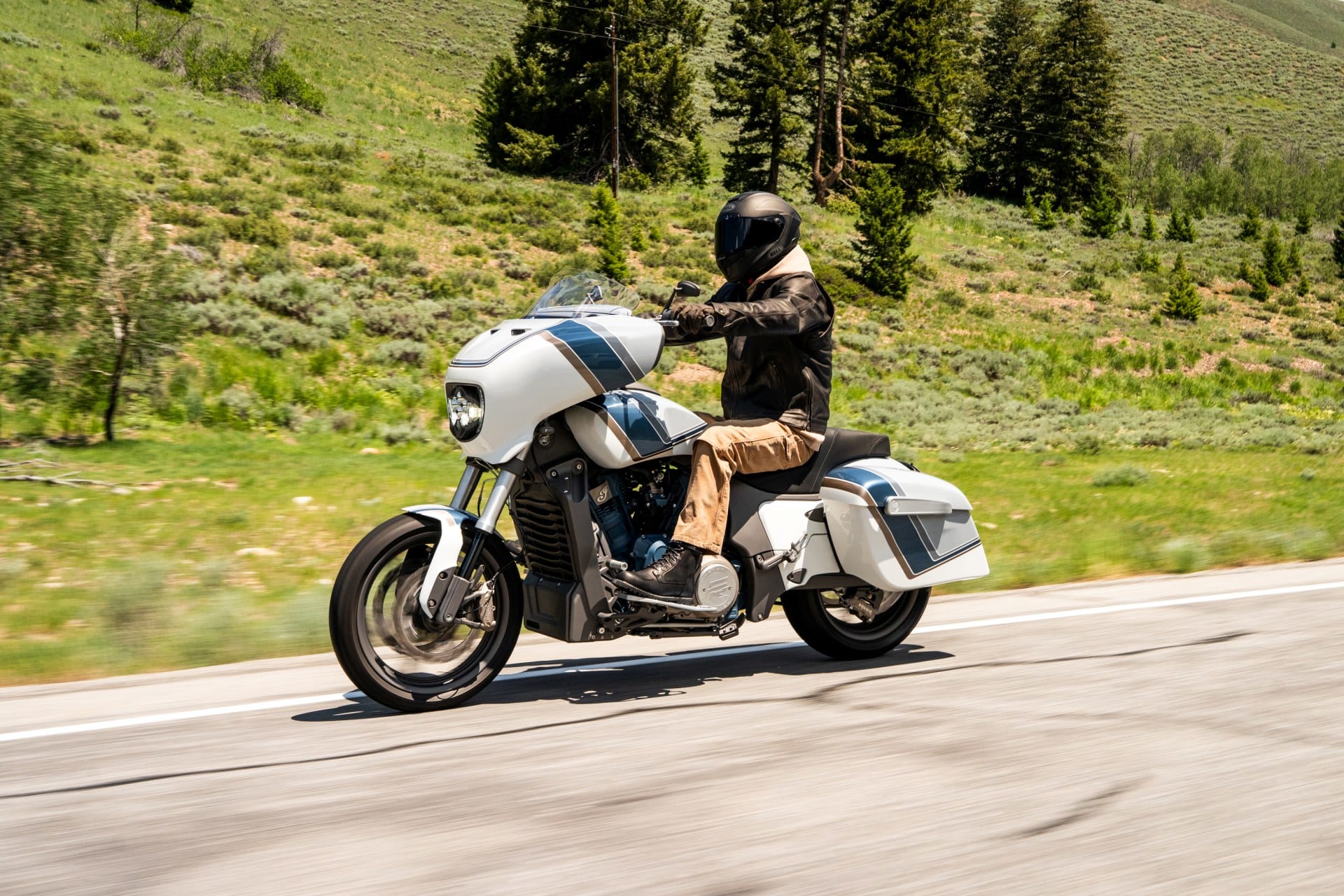 Indian Chieftain PowerPlus Forever Rad Tyler Hubbard Forged