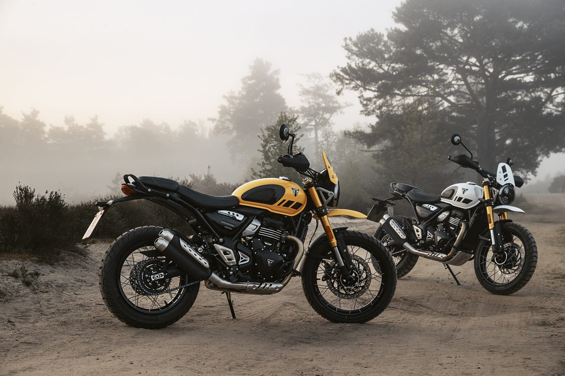 Triumph confirma la llegada de su nueva Scrambler 400 XC a los concesionarios europeos