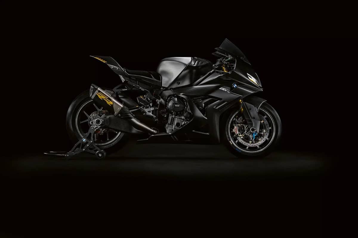 La BMW Concept RR rueda por primera vez en Goodwood 2025