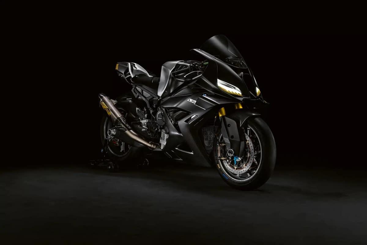 La BMW Concept RR rueda por primera vez en Goodwood 2025