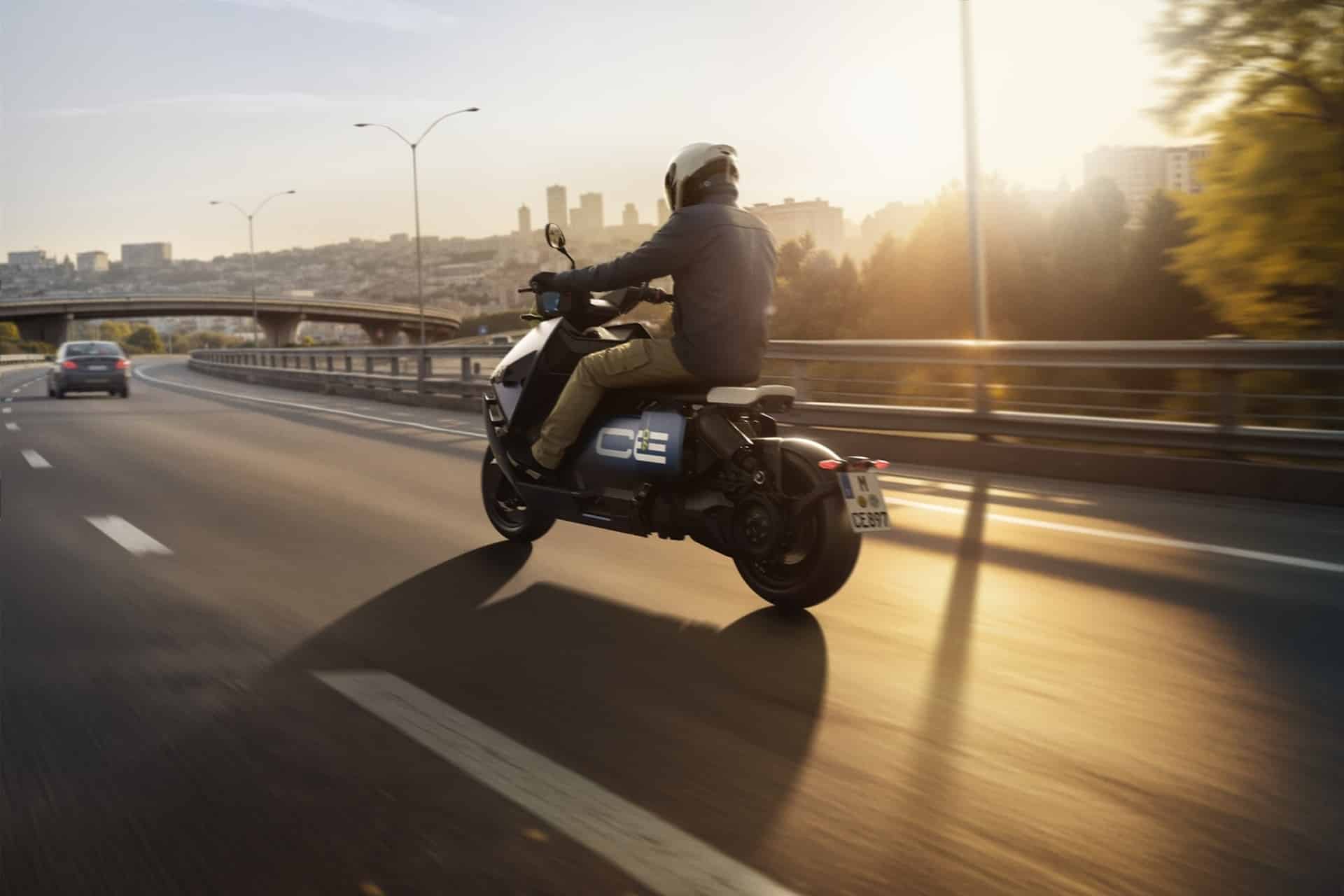 BMW CE 04 2026: El rey de los “Maxi-EV” se prepara para una nueva temporada