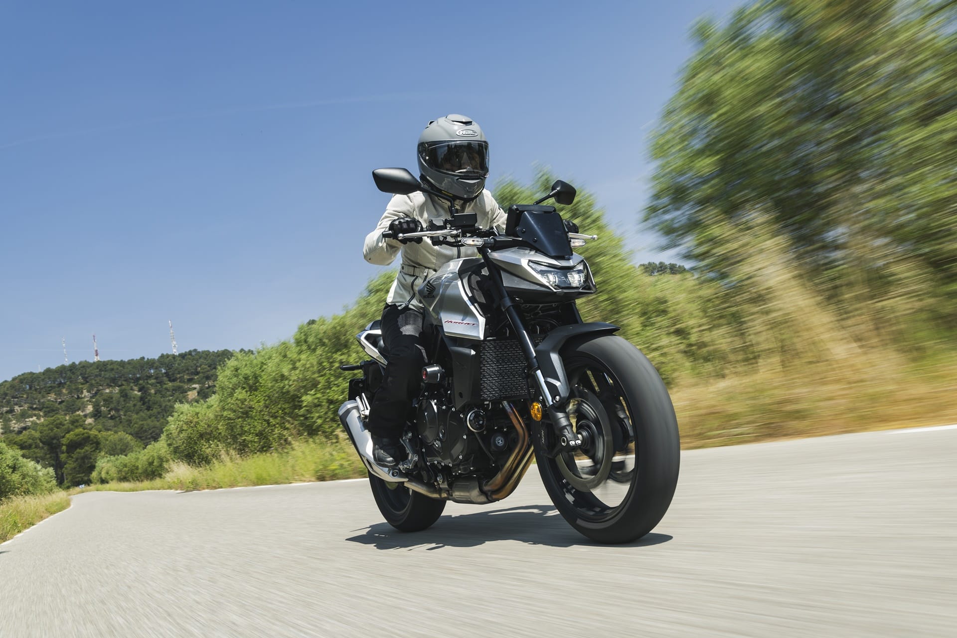 Prueba Honda CB750 Hornet 2025