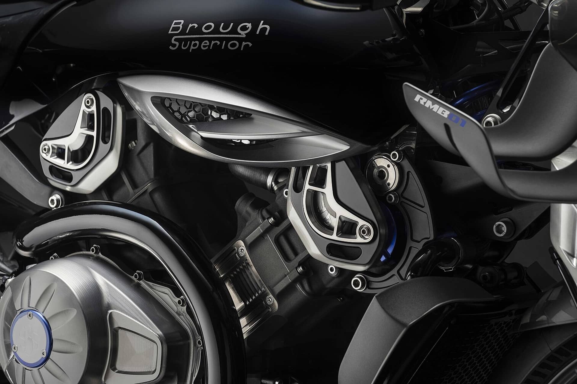 Richard Mille X Brough Superior RMB 01: Innovación tecnológica y tradición dedicada a la máxima excelencia