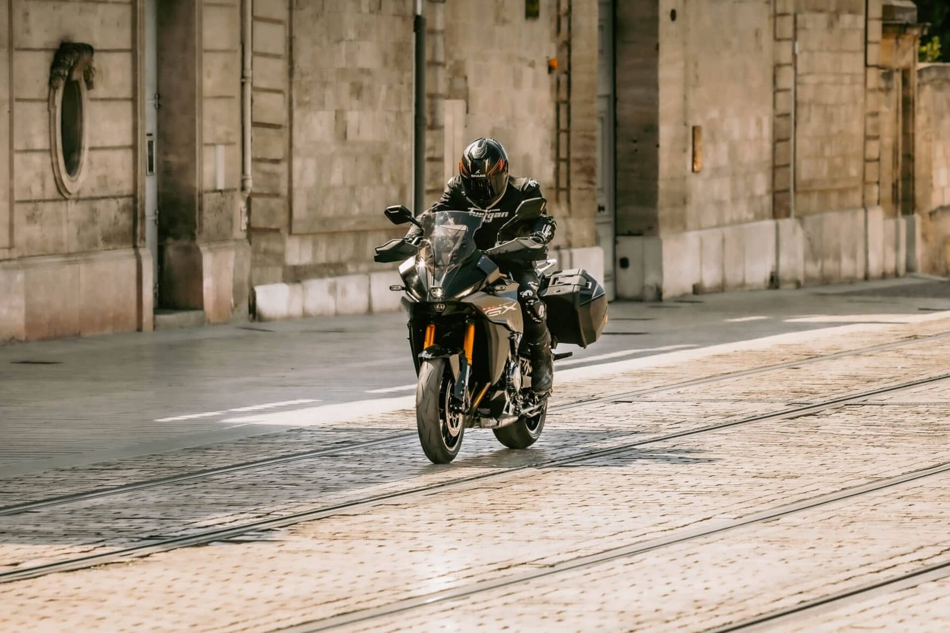 Suzuki GSX-S1000GX 2025