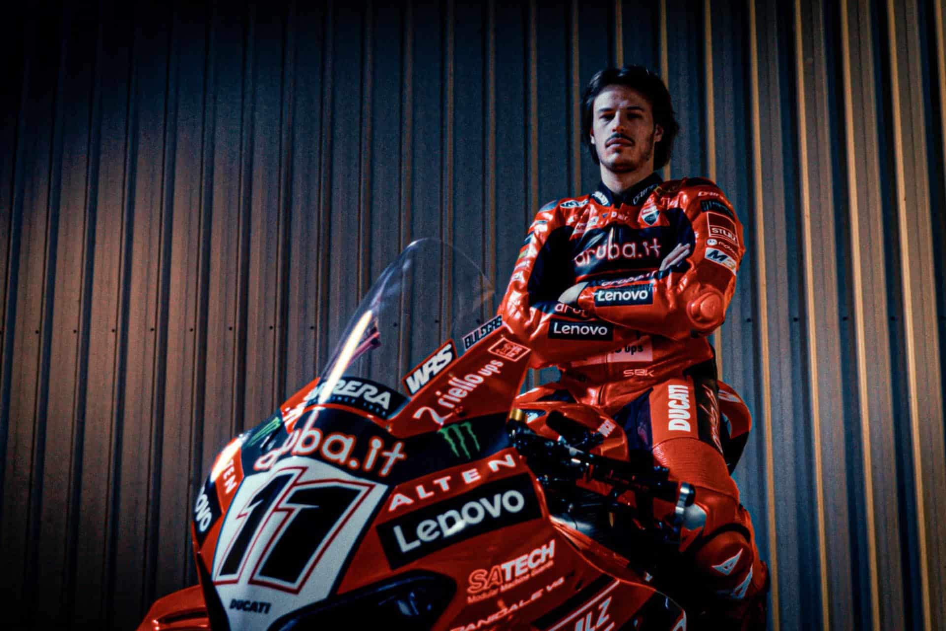 Bulega seguirá en Ducati oficial