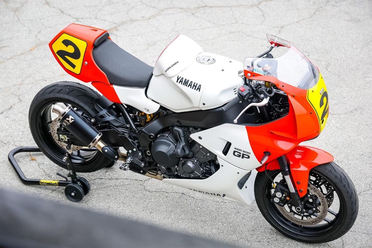 La moto está preparada tanto en el cambio como con refuerzos