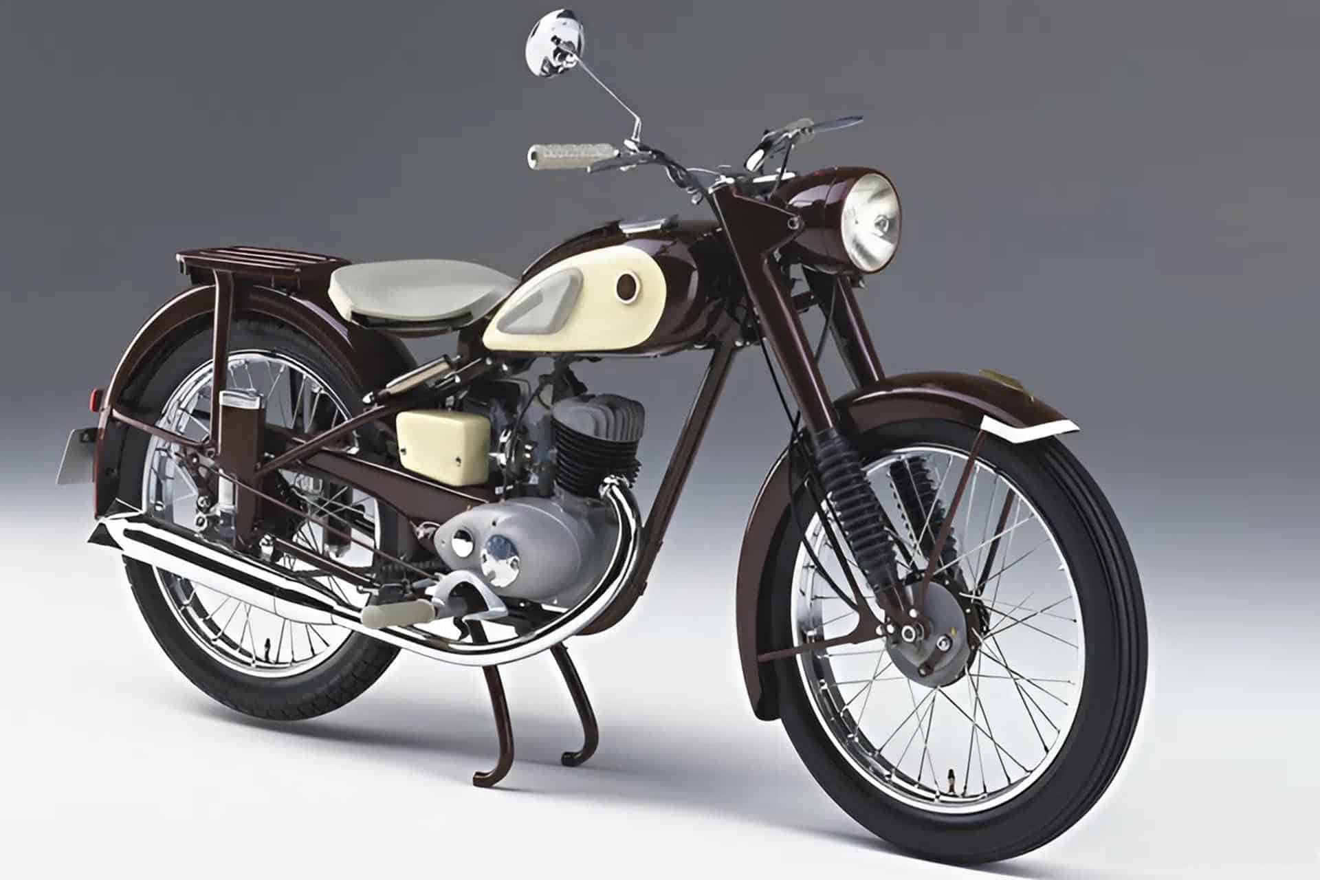 Todo comenzó con una simple 125, la Yamaha YA-1