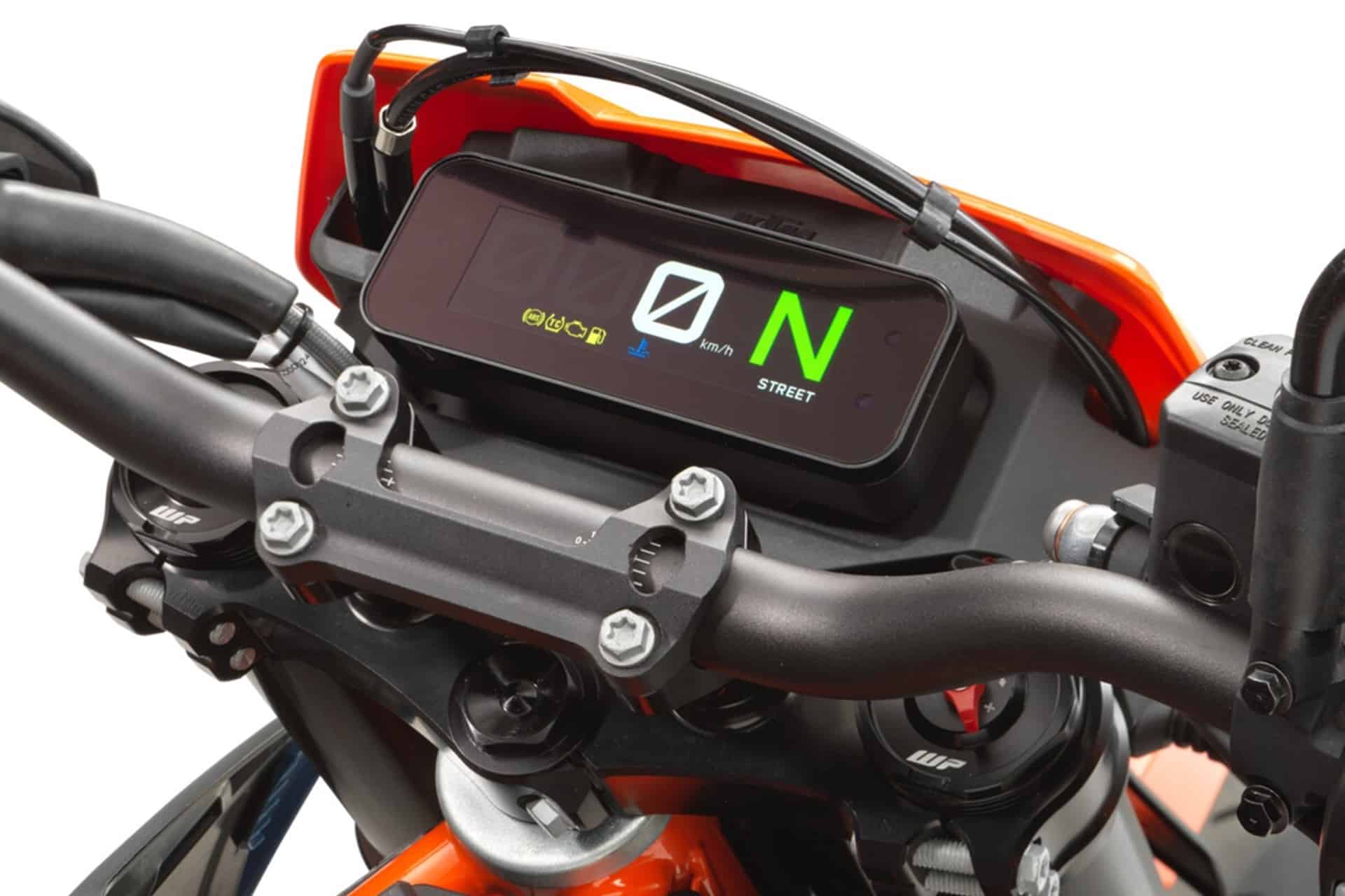KTM presenta oficialmente sus nuevas 690 Enduro R y 690 SMC R 2026