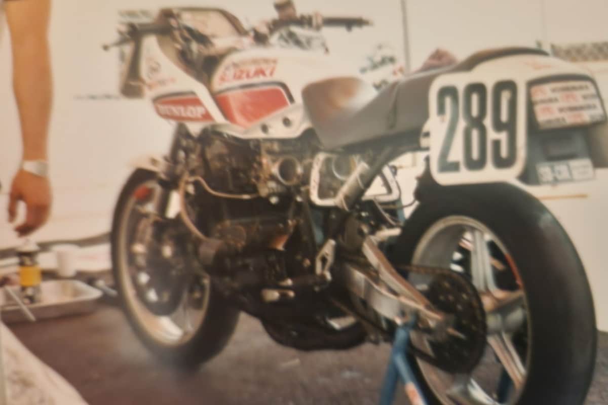Esta Suzuki GS750 “replica Schwantz” puede ser tuya si te proclamas vencedor del concurso anual del Salón de la Fama de la AMA