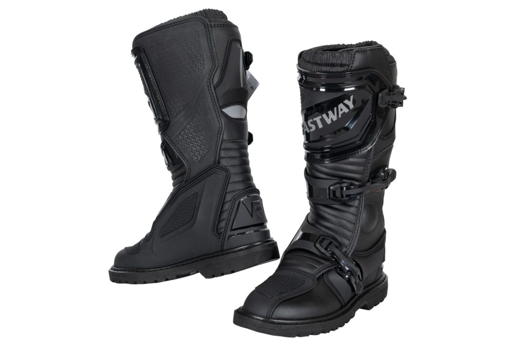 Fastway amplía su catálogo con las nuevas zapatillas S-2401 y botas S-2402