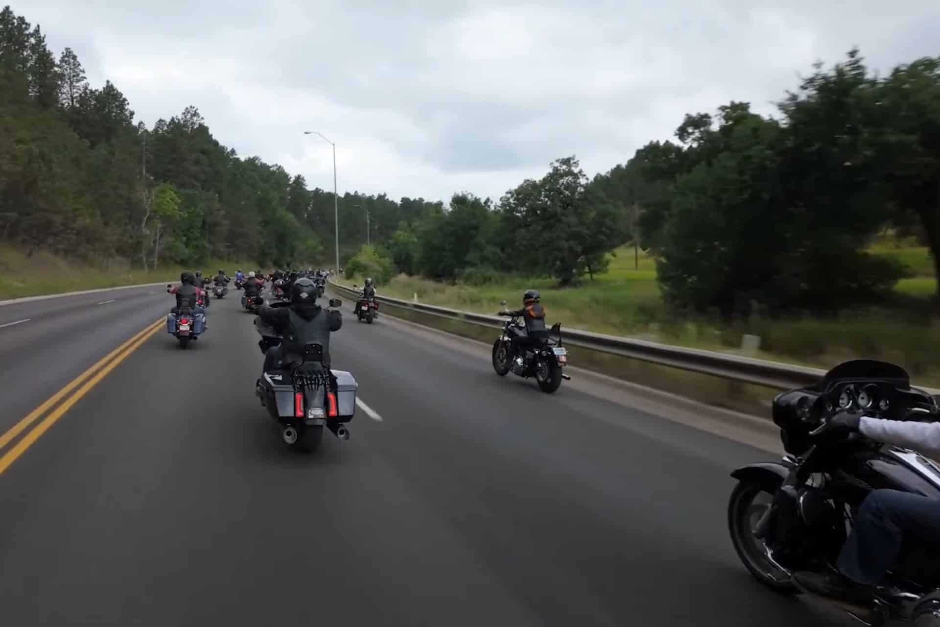 Colby Raha récord mundial de salto Harley-Davidson