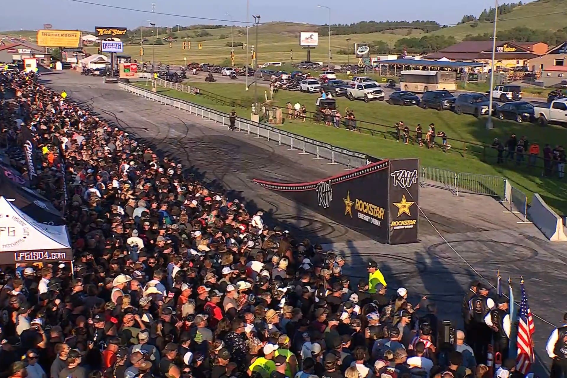 Colby Raha récord mundial de salto Harley-Davidson