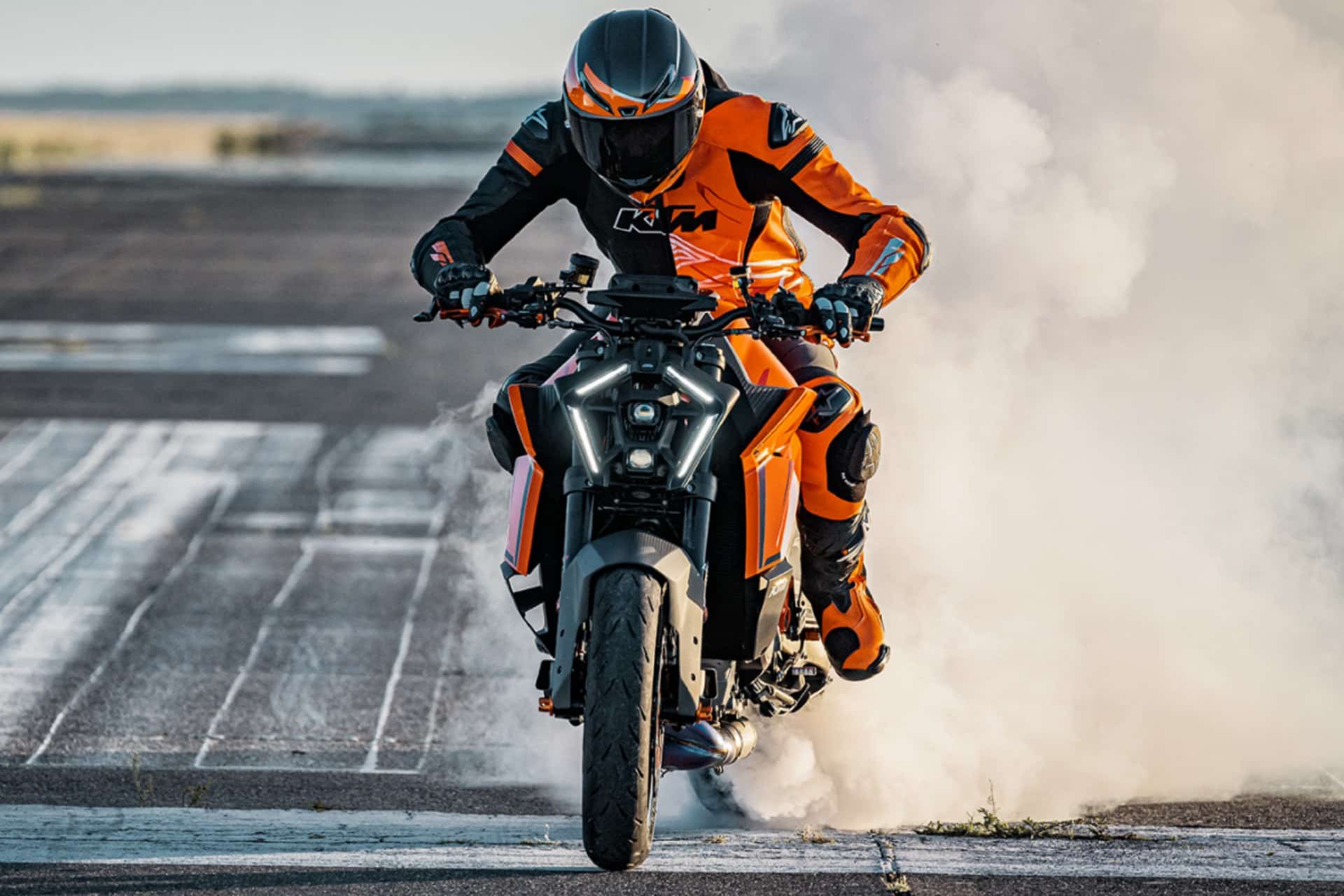 Krämer KTM Super Duke heredera de la RC8