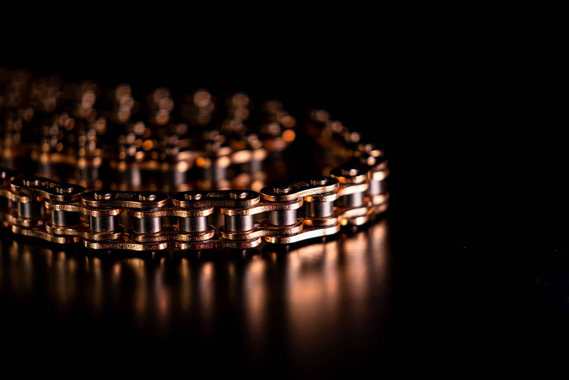 EK Chain presenta su nueva cadena ZVX3, dirigida a motos deportivas de gran cilindrada