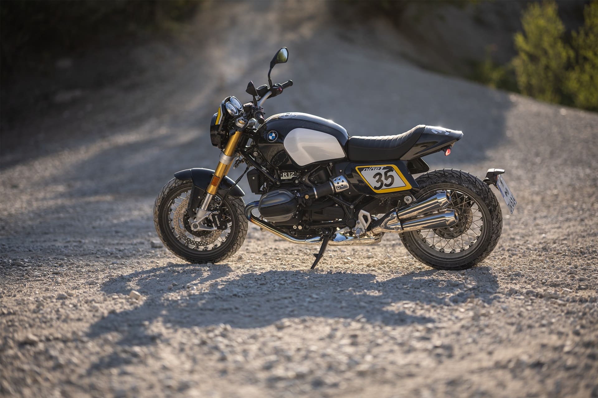 BMW Motorrad convierte su R 12 nineT en una verdadera “Tracker” con su nuevo paquete de accesorios