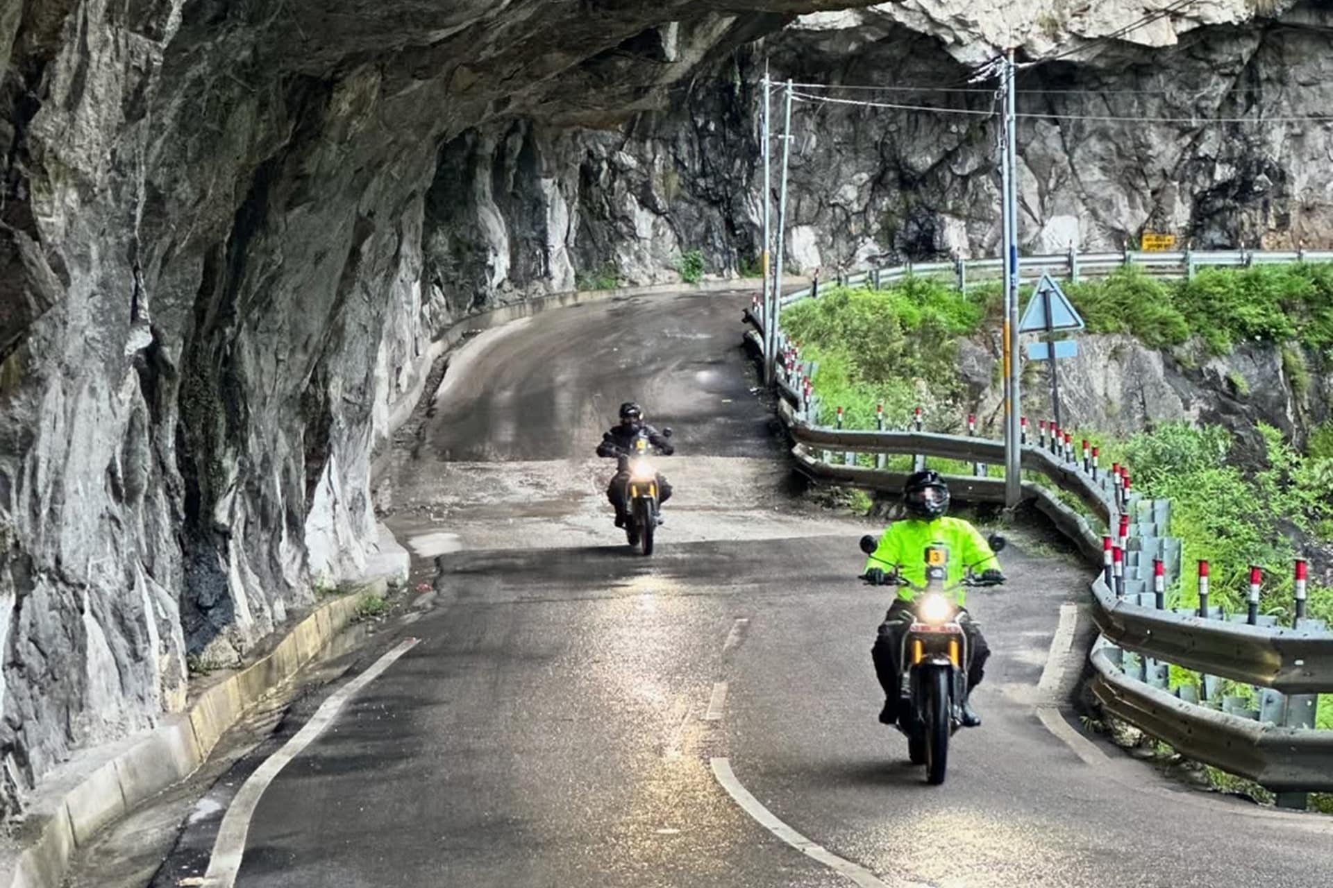 La futura Himalayan Electric se deja ver en su versión final más detallada hasta la fecha