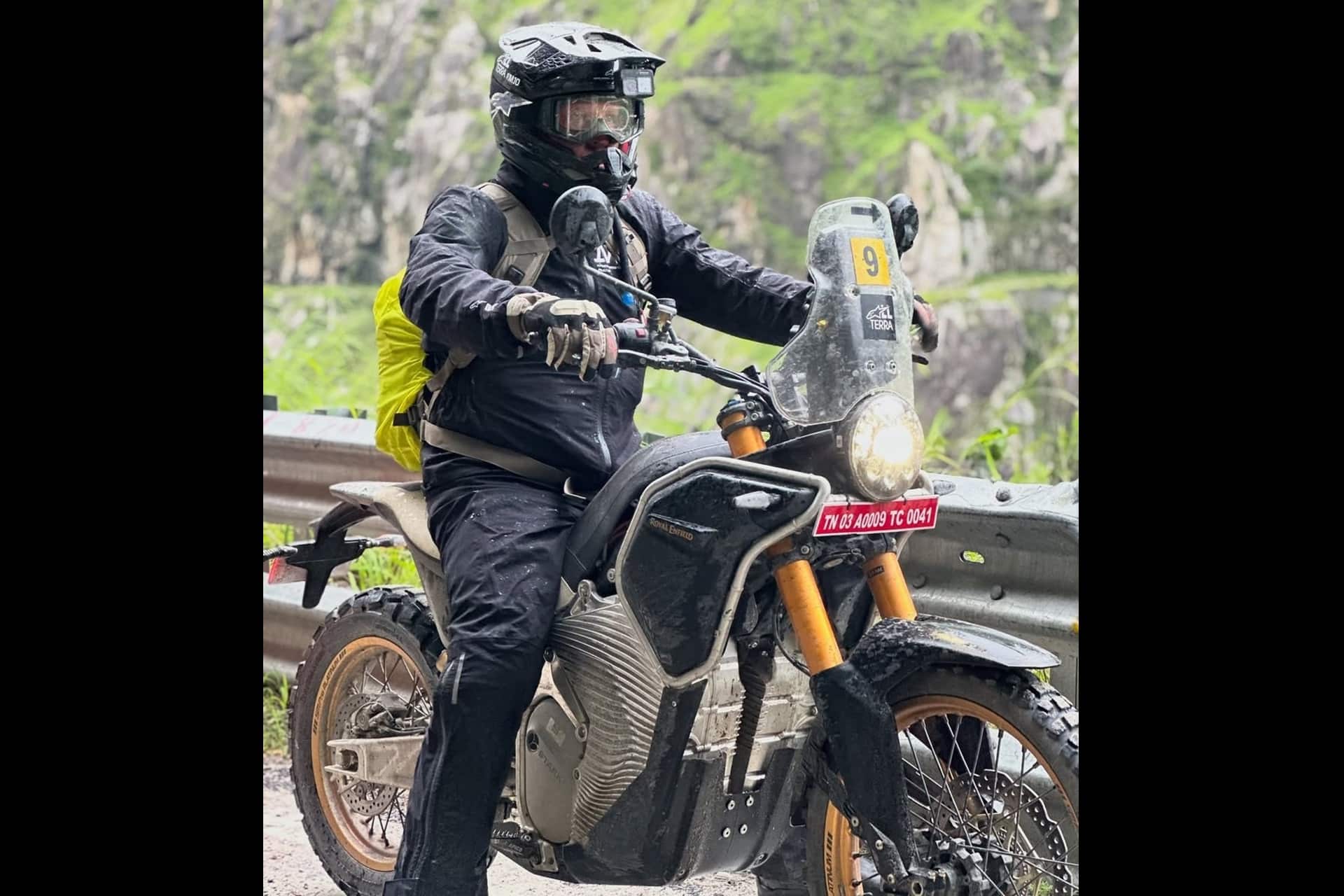 La futura Himalayan Electric se deja ver en su versión final más detallada hasta la fecha