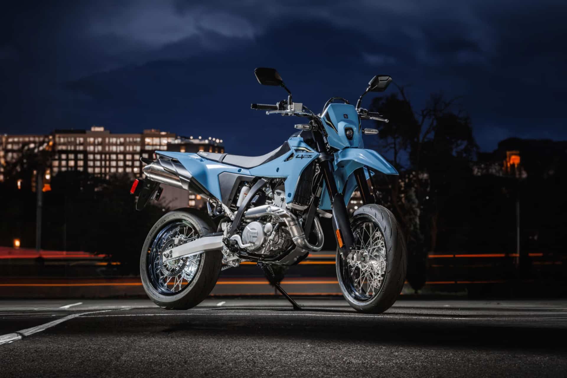 Suzuki DR-Z4SM 2025