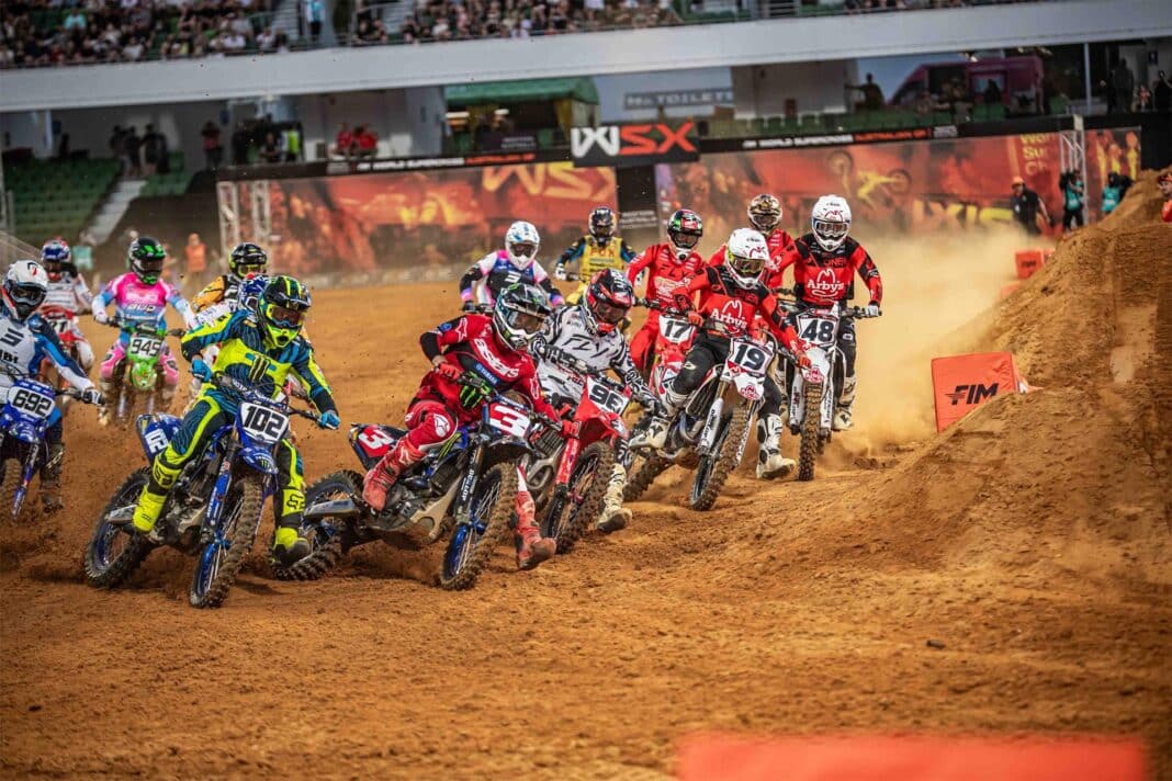 Un nuevo capítulo para el Supercross: motos eléctricas competirán contra las de gasolina
