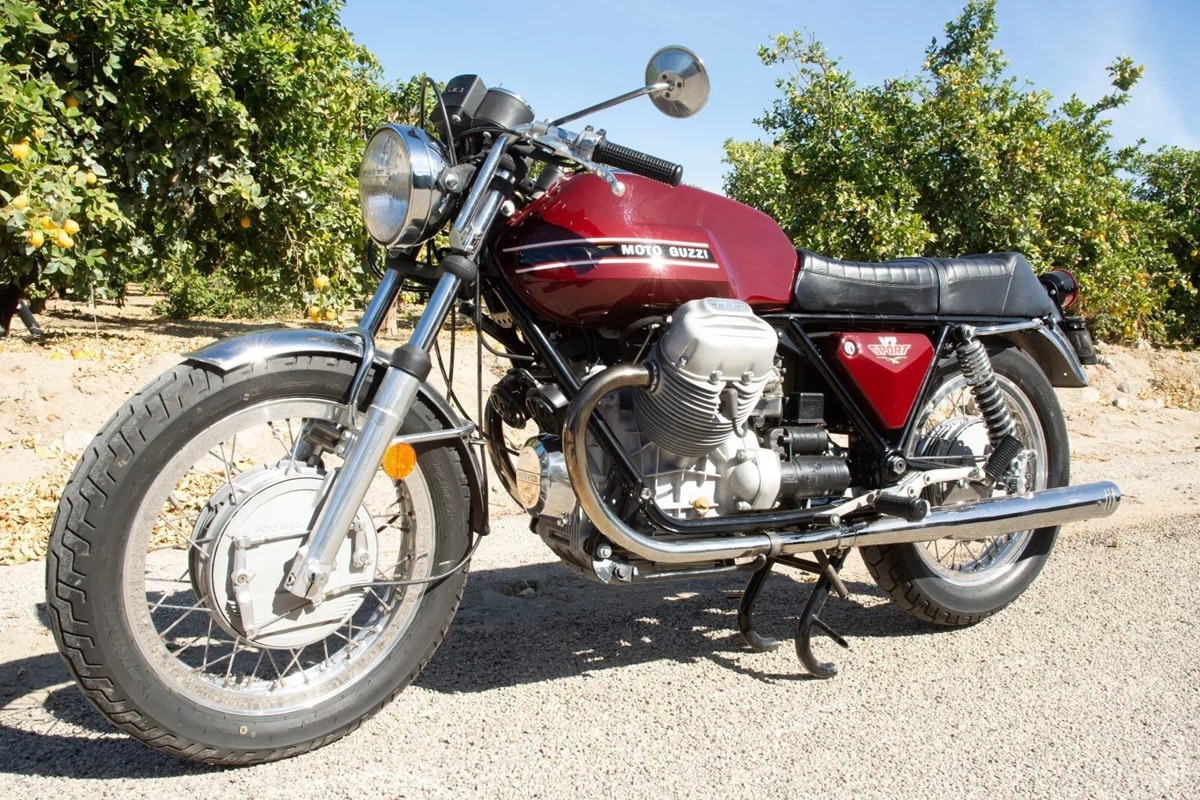 A la venta la exclusiva Moto Guzzi V7 Sport de 1973 de Ewan McGregor