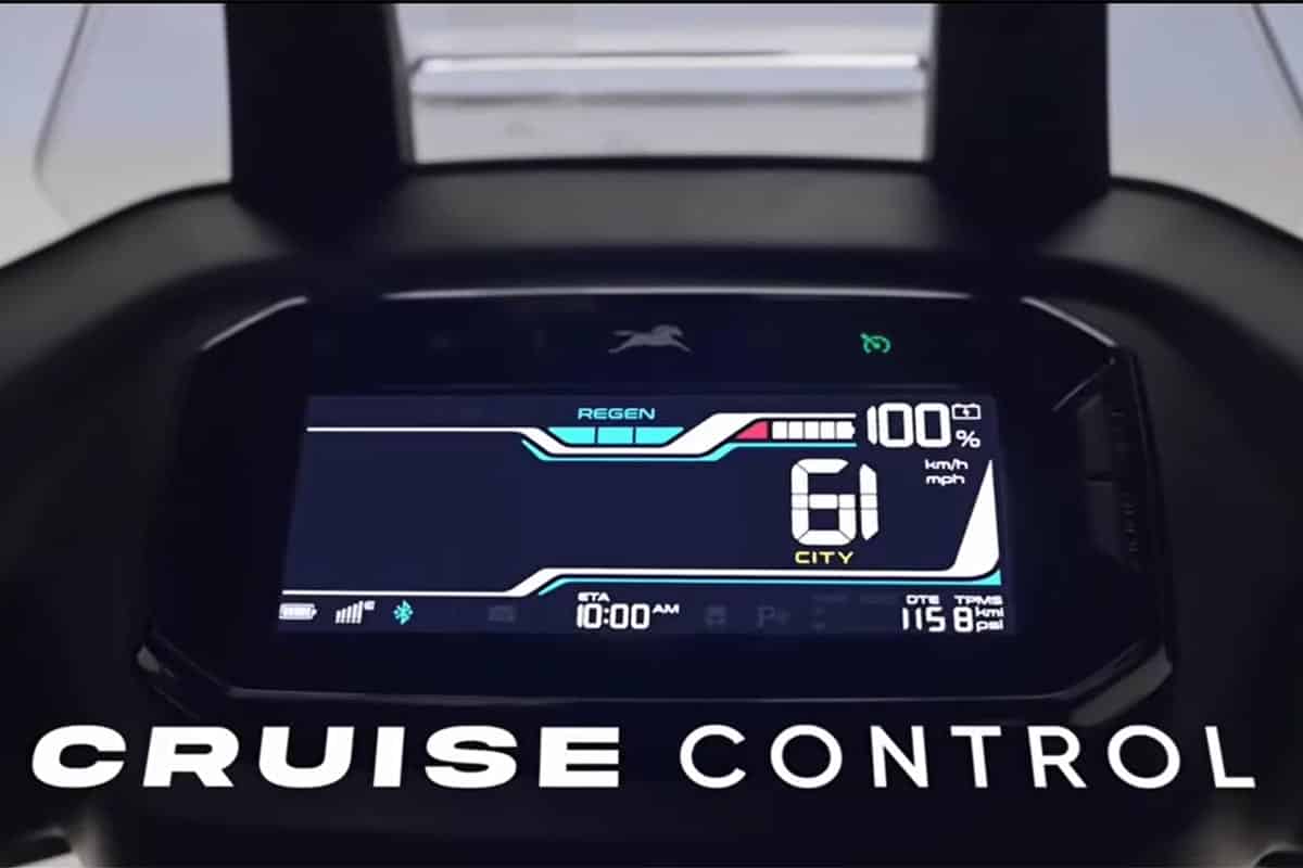 De entre todas las características una que destaca es el control de crucero