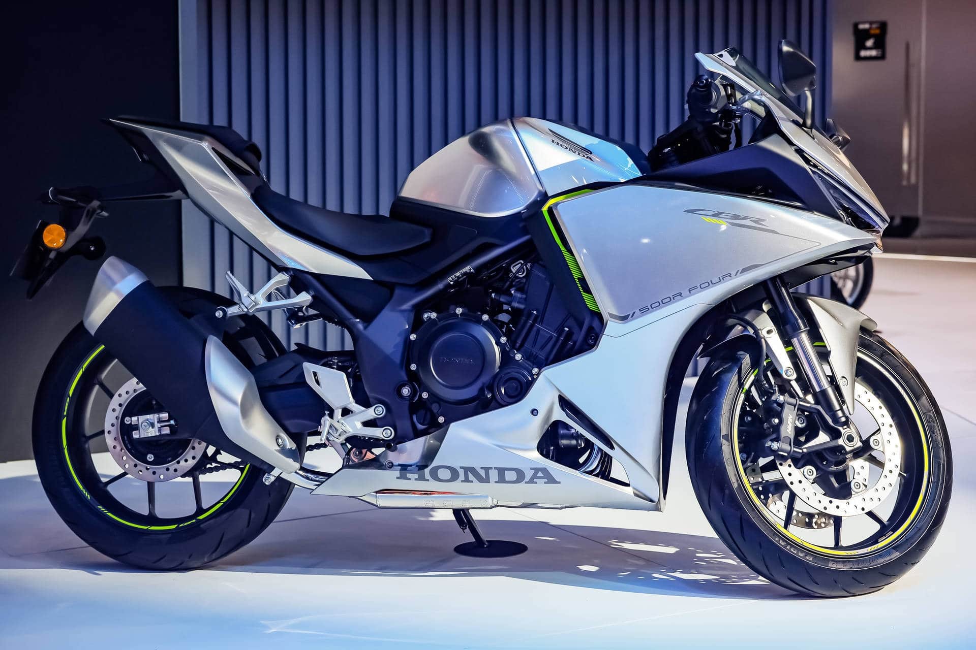 Honda CBR500R Four: Asi es la nueva opción deportiva de 4 cilindros que la marca acaba de presentar oficialmente