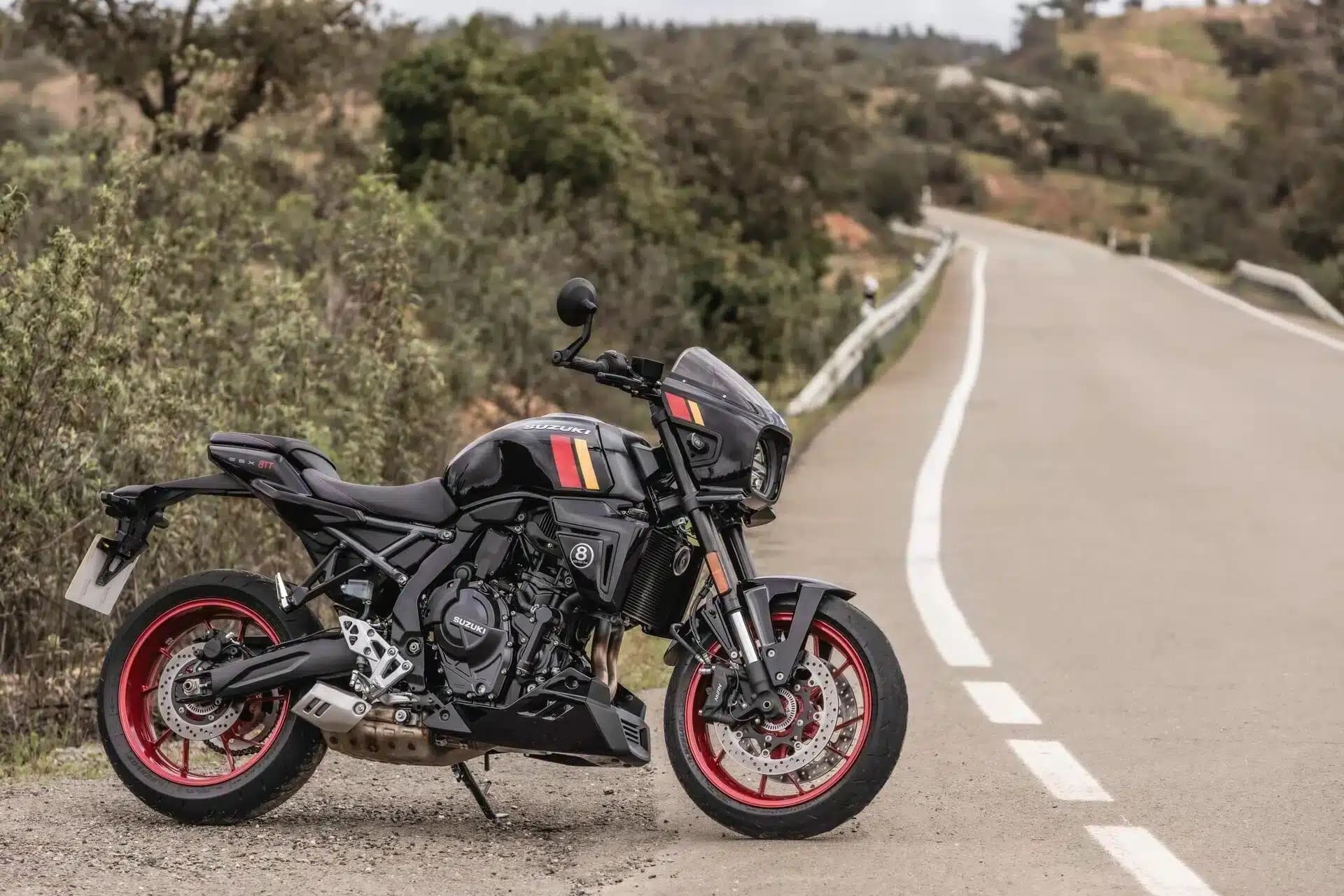 Suzuki lanza el GSX-8TT Drive & Feel Tour 2025